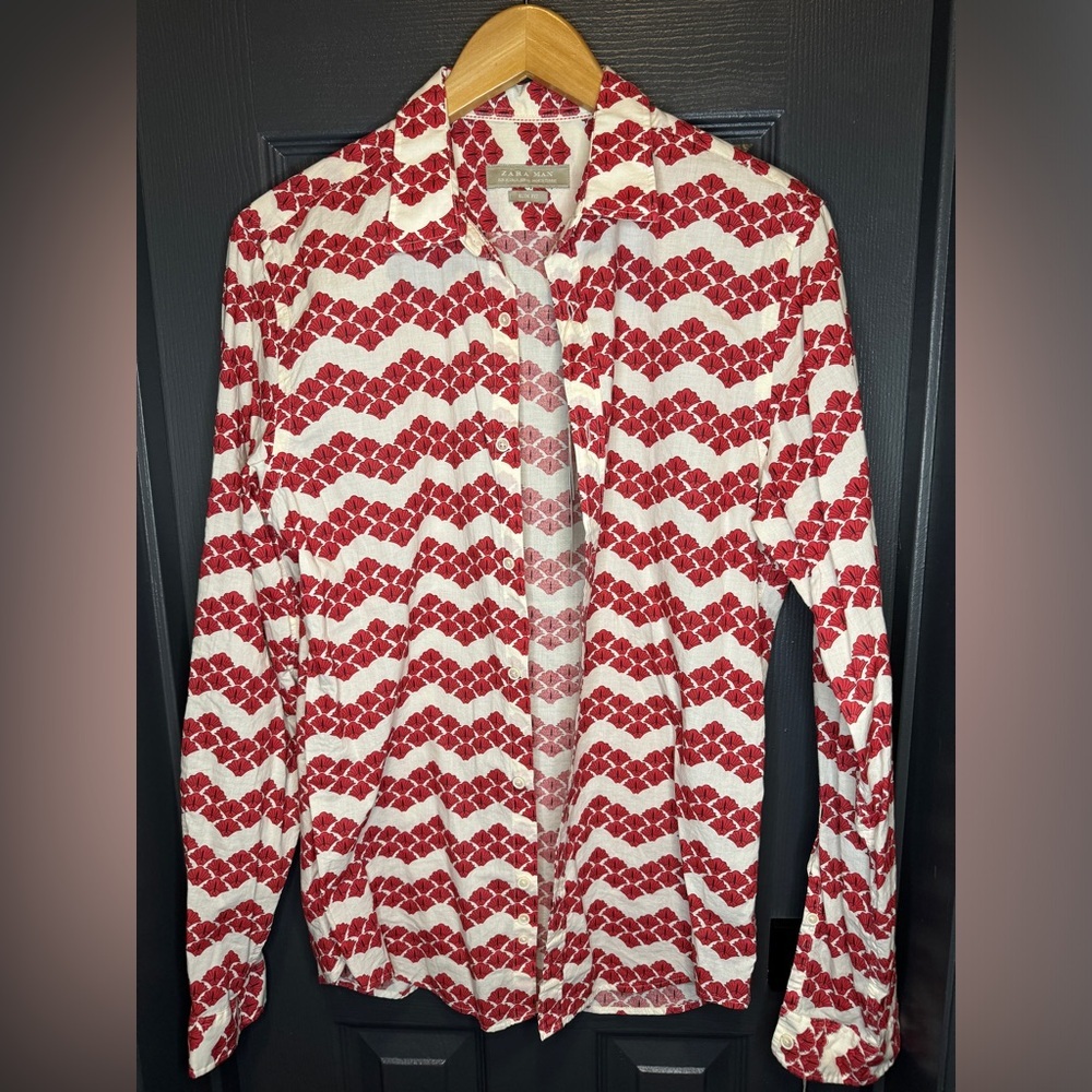 Zara red fan print button down size medium new with tags​ - Picture 8 of 10